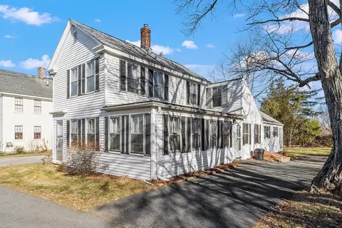 66 Central St, Southborough, MA 01745