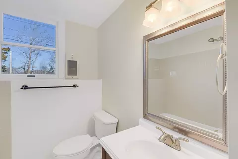 Bath - 300 Wethersfield St, Rowley, MA 01969 photo 2 of 3