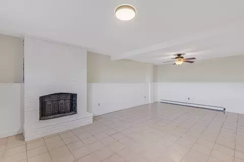 Living - 300 Wethersfield St, Rowley, MA 01969 photo 5 of 7