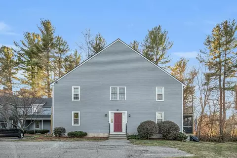 65 Lantern Ln #8, Dracut, MA 01826