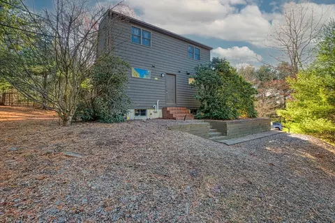 232 Samoset St, Plymouth, MA 02360