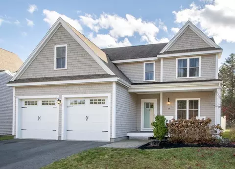 44 Putters Pl, Kingston, MA 02364