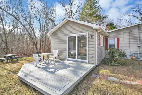 69 Bassing St, Springfield, MA 01108 photo 10
