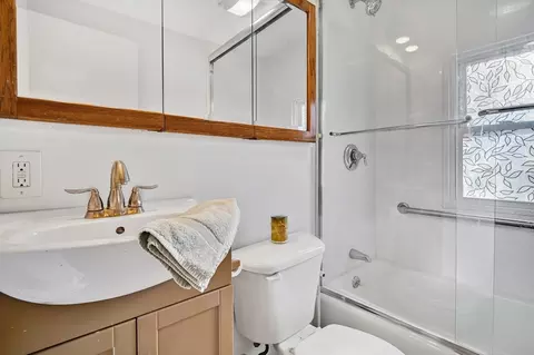 69 Bassing St, Springfield, MA 01108 photo 37