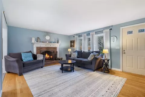 29 Peacock Dr, Barnstable, MA 02601 photo 2