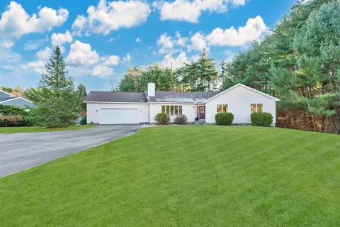 17 Eugene Dr, Belchertown, MA 01007