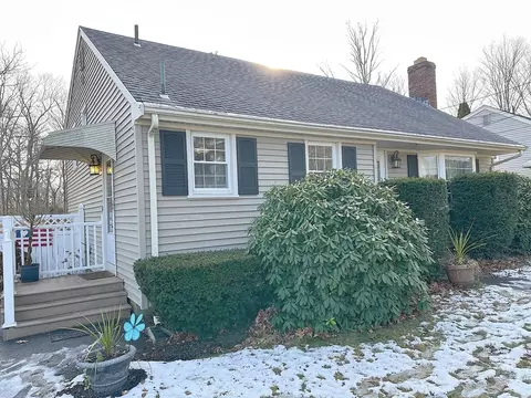 681 N Cary St, Brockton, MA 02302