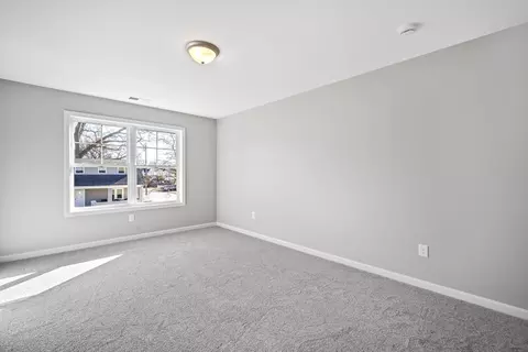 4 Wilber, Springfield, MA 01104 photo 23