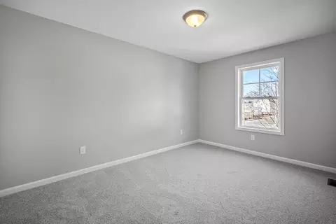 4 Wilber, Springfield, MA 01104 photo 28