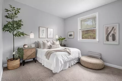 Bedroom - 89 Maple St, Gardner, MA 01440 photo 2 of 8