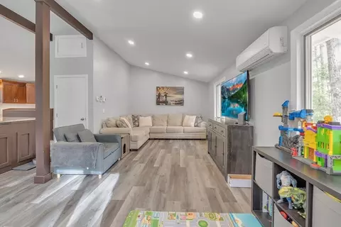 503 Hilltop Rd, Lancaster, MA 01523 photo 17