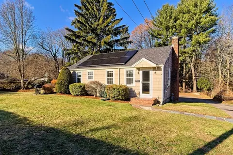 187 Shaw Ave, Abington, MA 02351