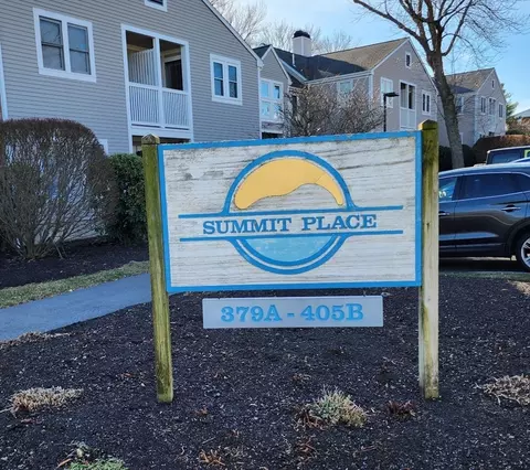 393 Neponset St #B, Norwood, MA 02062