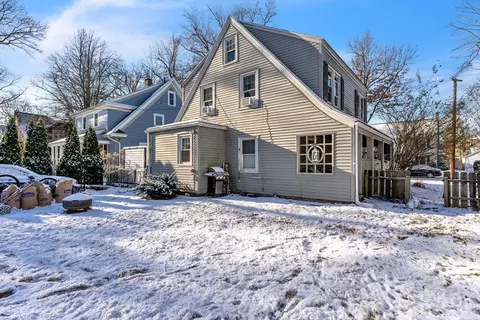 Exterior - 47 Eckington St, Springfield, MA 01108 photo 6 of 8