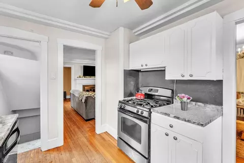 Entry Way - 47 Eckington St, Springfield, MA 01108 photo 3 of 3