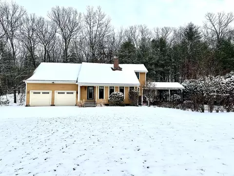 112 Federal St, Millers Falls, MA 01349