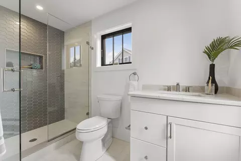Bath - 12 Guild Rd #12, Needham, MA 02494 photo 5 of 6