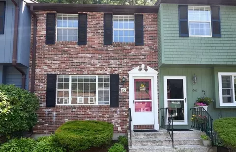 6 Treetop Ln #7, Kingston, MA 02364