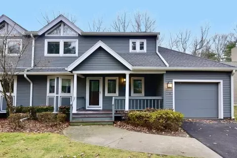 18 Cannon Forge Dr #18, Foxboro, MA 02035