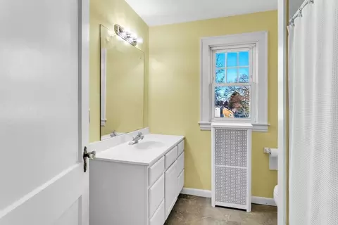 88 Redlands St, Springfield, MA 01104 photo 29