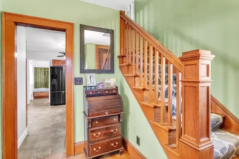 88 Redlands St, Springfield, MA 01104 photo 4