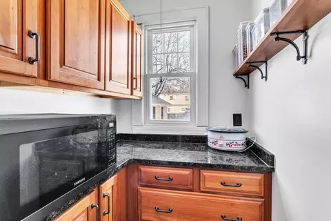 88 Redlands St, Springfield, MA 01104 photo 16