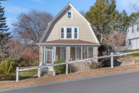 41 Baker Ave, Lexington, MA 02421