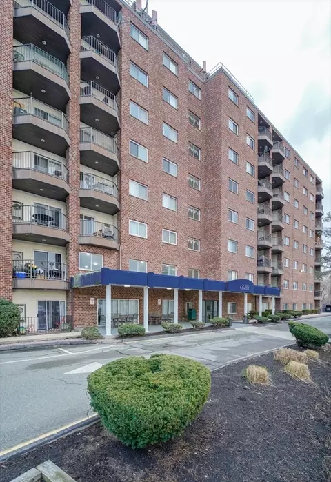 230 Willard St #808, Quincy, MA 02169