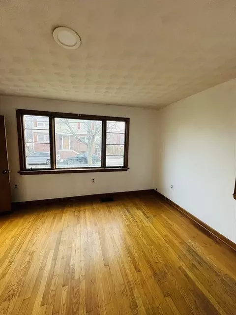 32 Central Ave, Everett, MA 02149 photo 4