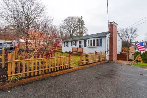 59 Hazen, Haverhill, MA 01830