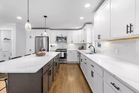 Kitchen - 5 Bennett St #2, Wakefield, MA 01880 photo 3 of 7