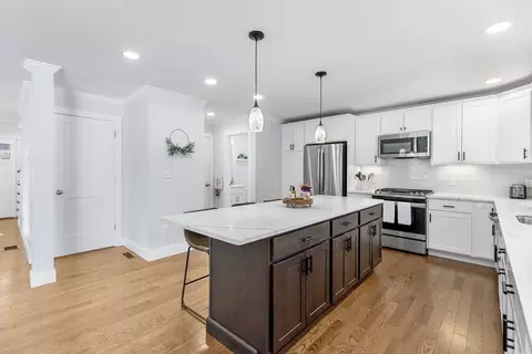 Entry Way - 5 Bennett St #2, Wakefield, MA 01880 photo 1 of 1