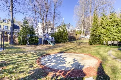 8 Vesper St, Worcester, MA 01602 photo 37