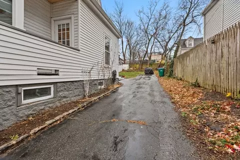 324 Maple St, Lynn, MA 01904 photo 23
