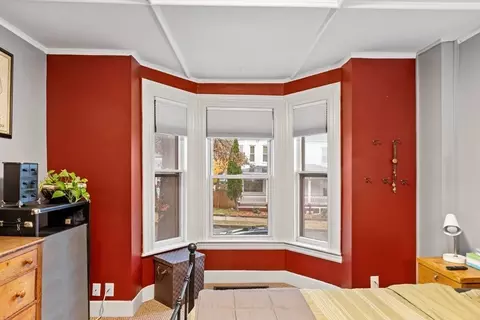 324 Maple St, Lynn, MA 01904 photo 17