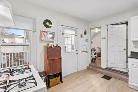 324 Maple St, Lynn, MA 01904 photo 35
