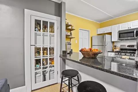 324 Maple St, Lynn, MA 01904 photo 6