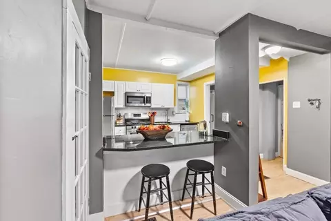 324 Maple St, Lynn, MA 01904 photo 2