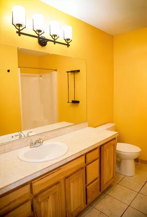 Bath - 20 Sullivan St, Chicopee, MA 01020 photo 1 of 3