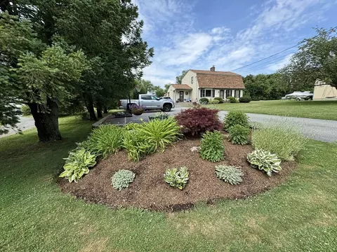 248 Compos St, Somerset, MA 02726