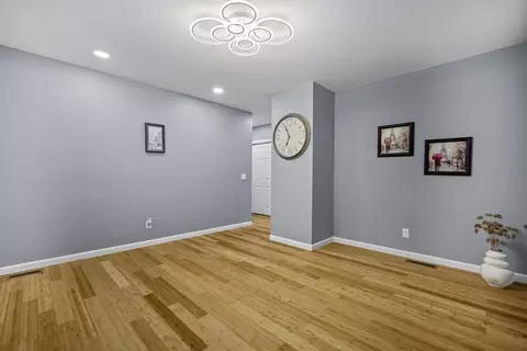 Living - 9 Quebec St, Springfield, MA 01151 photo 1 of 2
