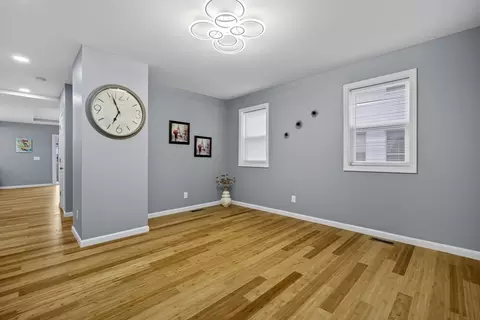 Living - 9 Quebec St, Springfield, MA 01151 photo 2 of 2