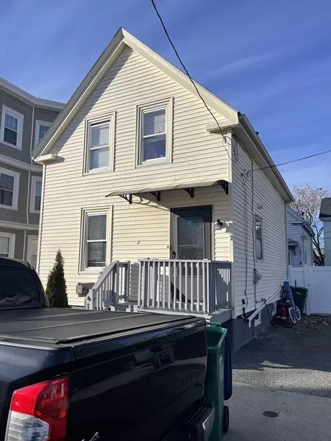 2 Fuller St Ct, Lynn, MA 01905