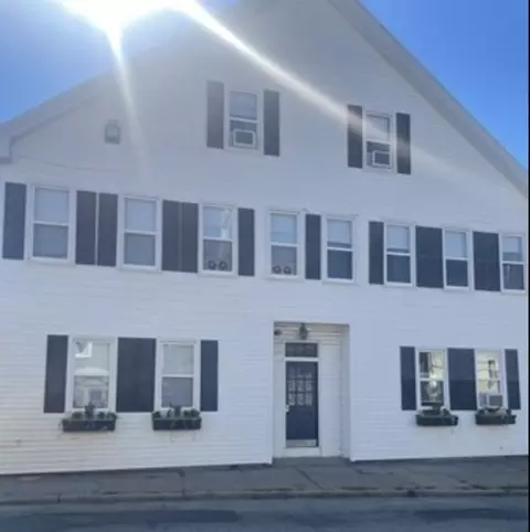 169 Merimac St #2, Newburyport, MA 01950