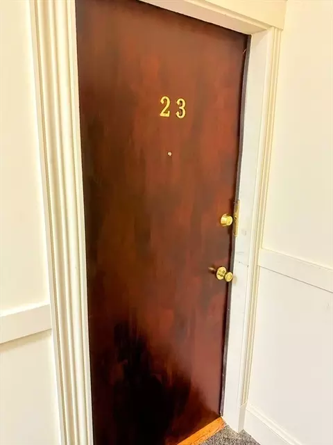 Entry Way - 68 Linden St #23, Everett, MA 02149 photo 2 of 3