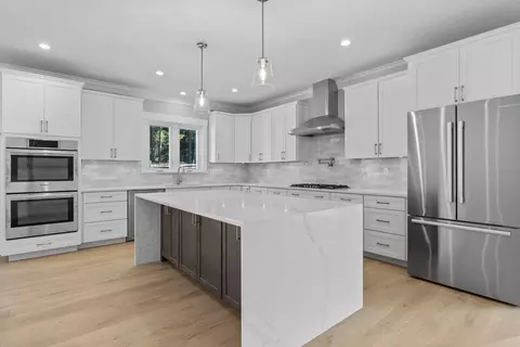 70 Grove, Upton, MA 01568 photo 3
