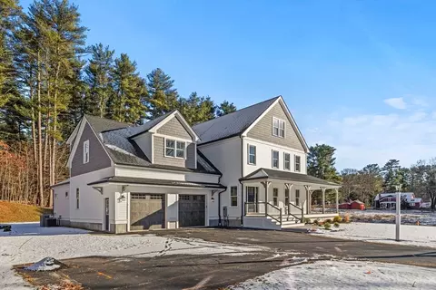 70 Grove, Upton, MA 01568 photo 2