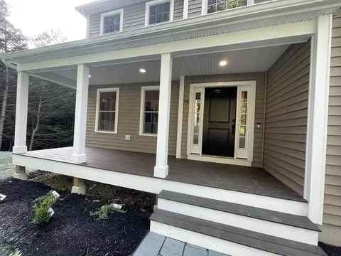 8 Northside Road, Charlton, MA 01507