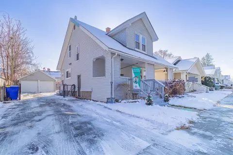 131 Phoenix Ter, Springfield, MA 01104 photo 3