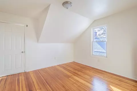 131 Phoenix Ter, Springfield, MA 01104 photo 23